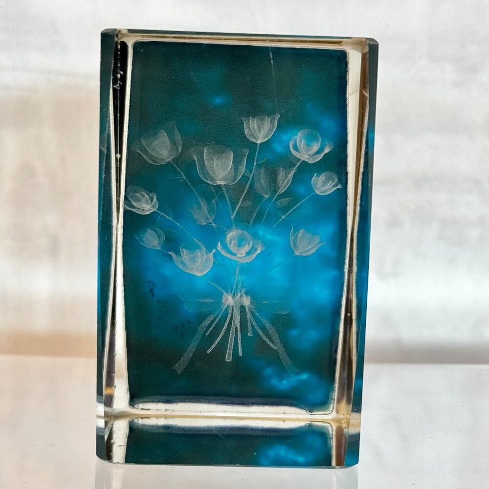 Crystal Art Glass Flowers 3D Laser Etched Hologram Paperweight 3x2" Decor